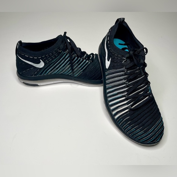 Nike Free Transformer Flyknit Running Shoe Size 7 Black / Blue - Picture 4 of 6